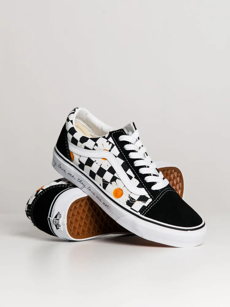 WOMENS VANS OLD SKOOL LOVE ME NOT SNEAKER - CLEARANCE