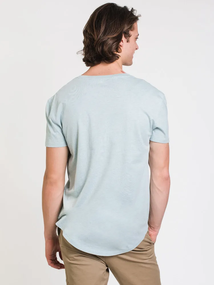 BOATHOUSE LONGLINE TEE