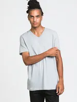 BOATHOUSE VICTOR V-NECK TEE