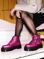 WOMENS DR MARTENS DEVON HEART BOOT - CLEARANCE