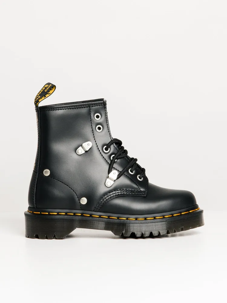 WOMENS DR MARTENS 1460 BEX STUD BOOT - CLEARANCE