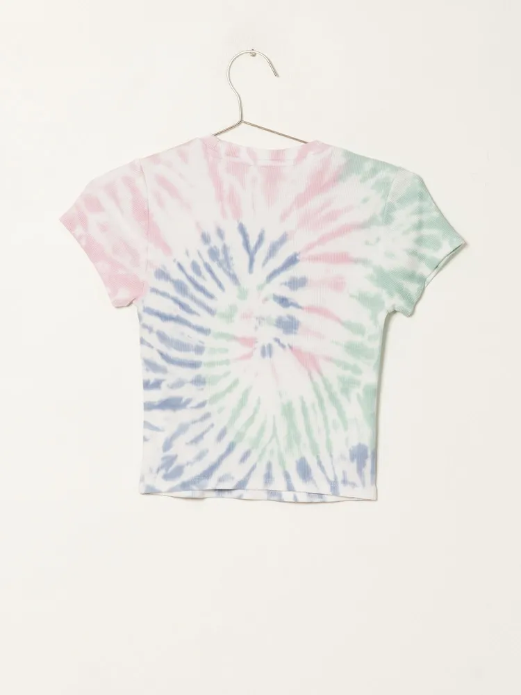 HARLOW RIBBED TIE DYE BABY TEE - CLEARANCE