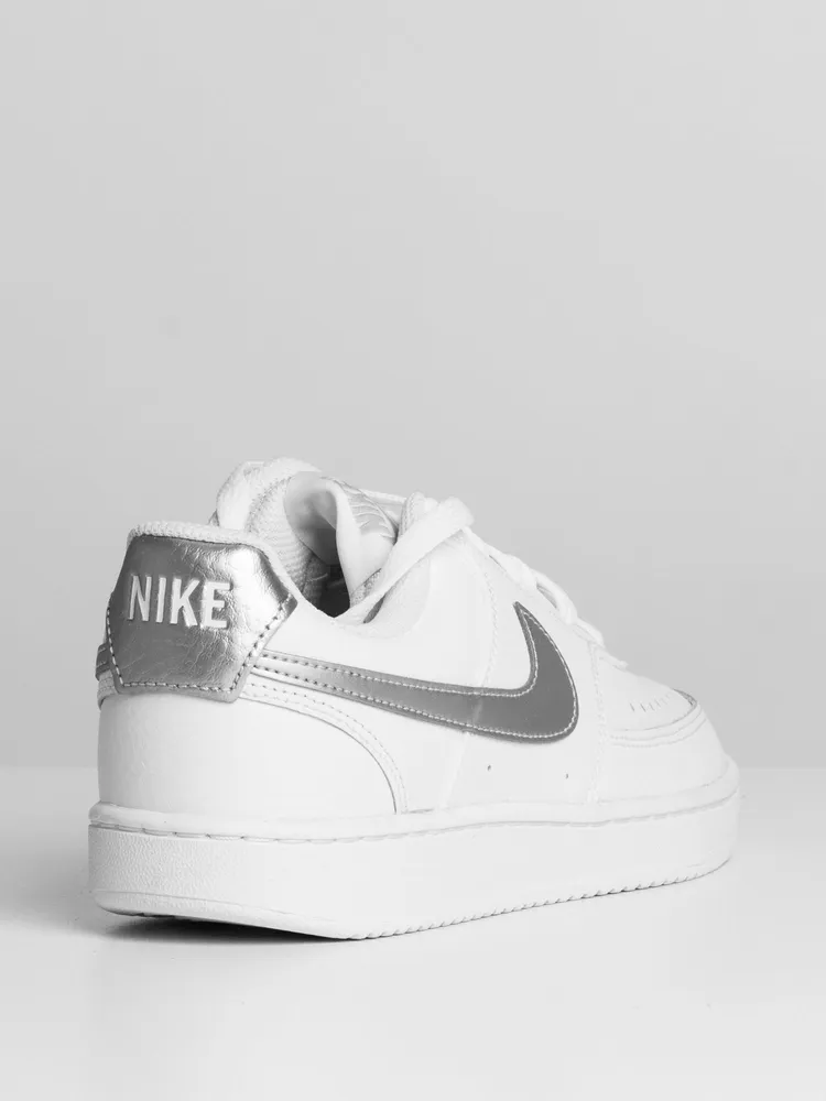 WOMENS NIKE COURT VISION LO SNEAKER - CLEARANCE