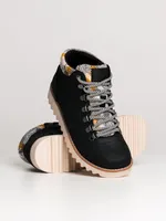 WOMENS SKECHERS MOUNTAIN KISS BOOT - CLEARANCE