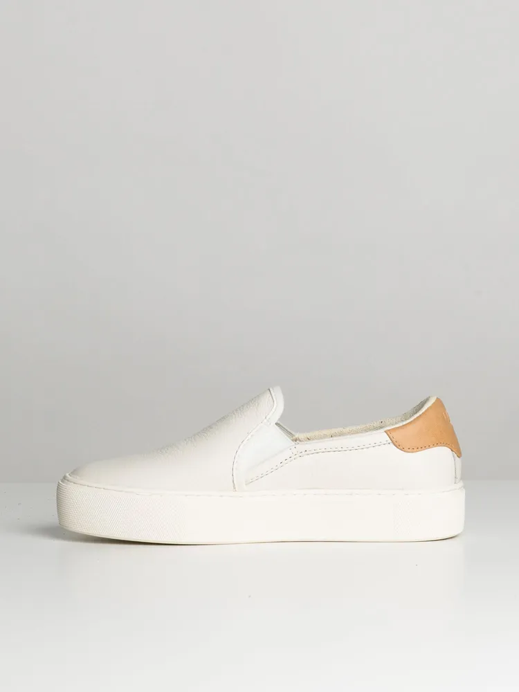 WOMENS UGG CAHLVAN COCONUT MILK LEATHER SNEAKER - CLEARANCE