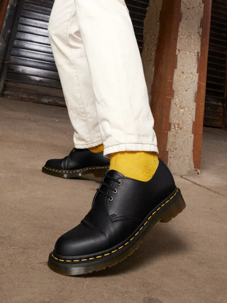 MENS DR MARTENS VEGAN 1461 BOOT - CLEARANCE