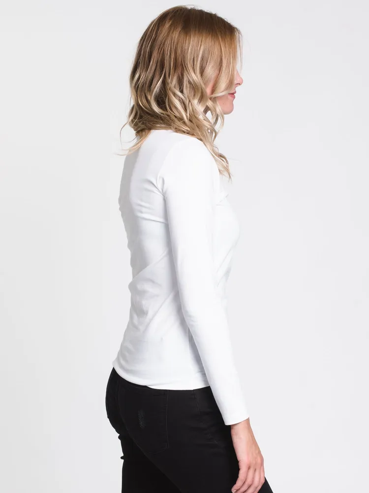 WOMENS YVETTE TURTLENECK - WHITE CLEARANCE