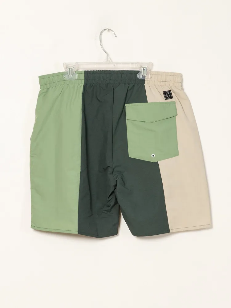 LIRA MINDEN WALKSHORT - CLEARANCE