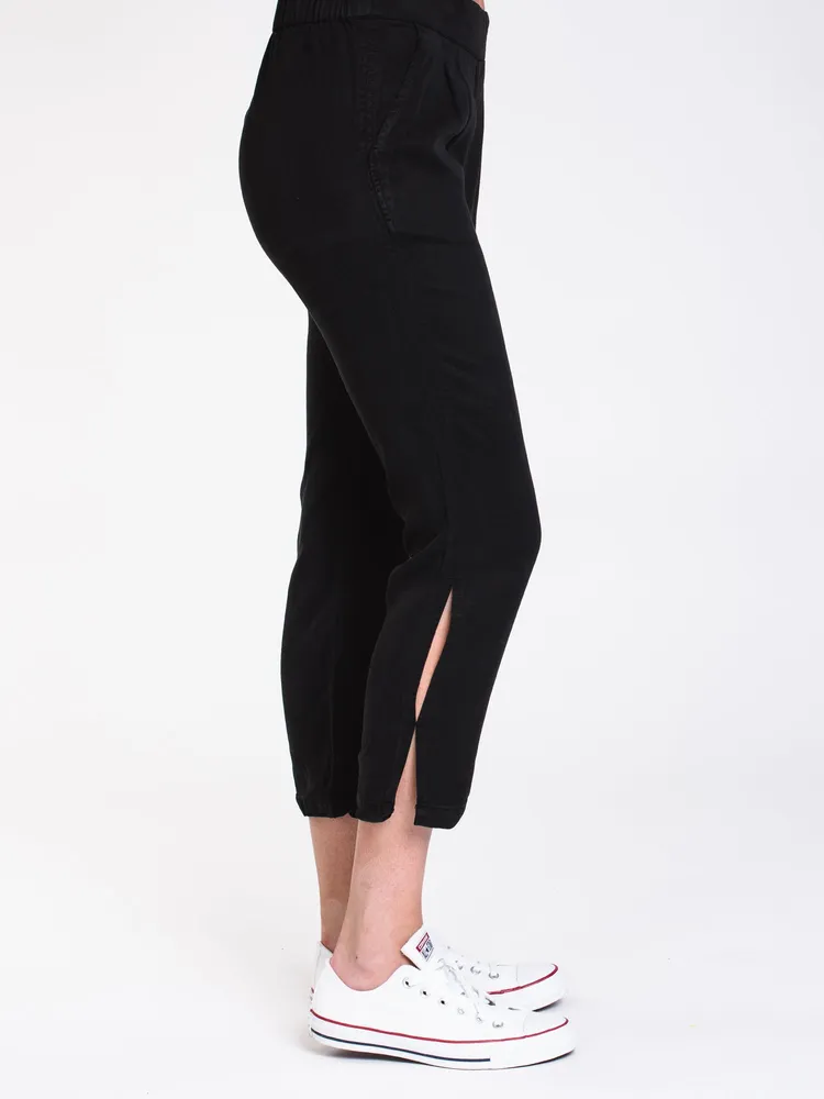 WOMENS LANGFORD 7/8 PANT - BLACK CLEARANCE