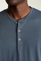 Jetsetter Performance Short Sleeve Henley