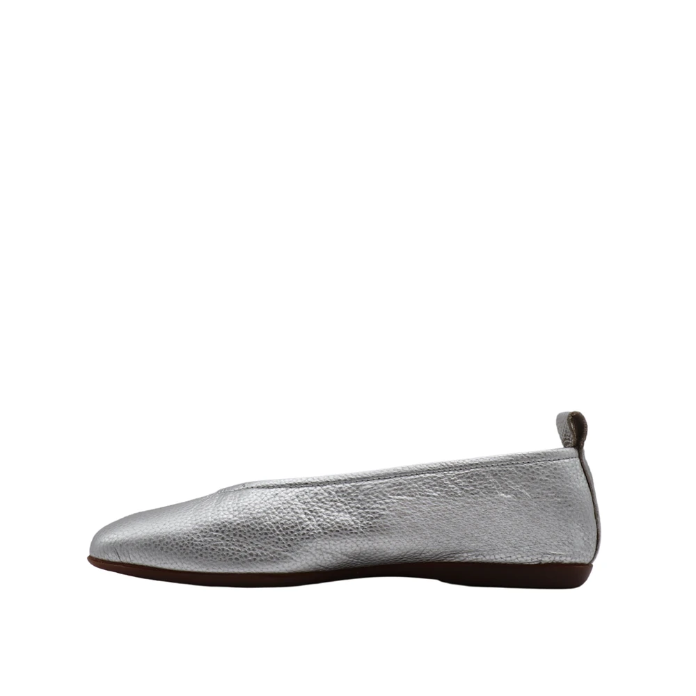 A-8661