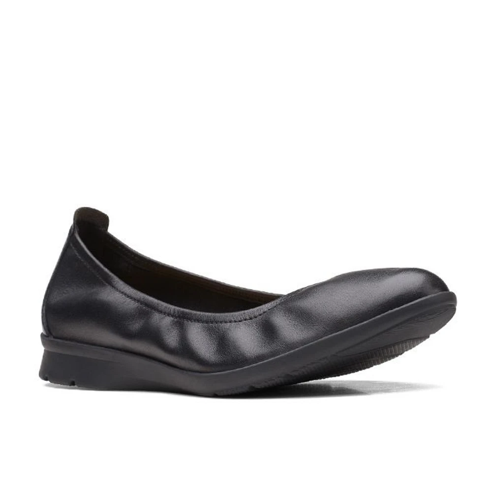 JENETTE EASE