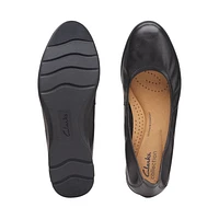 JENETTE EASE