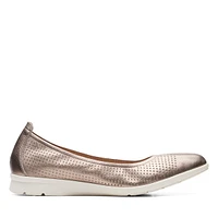 JENETTE EASE
