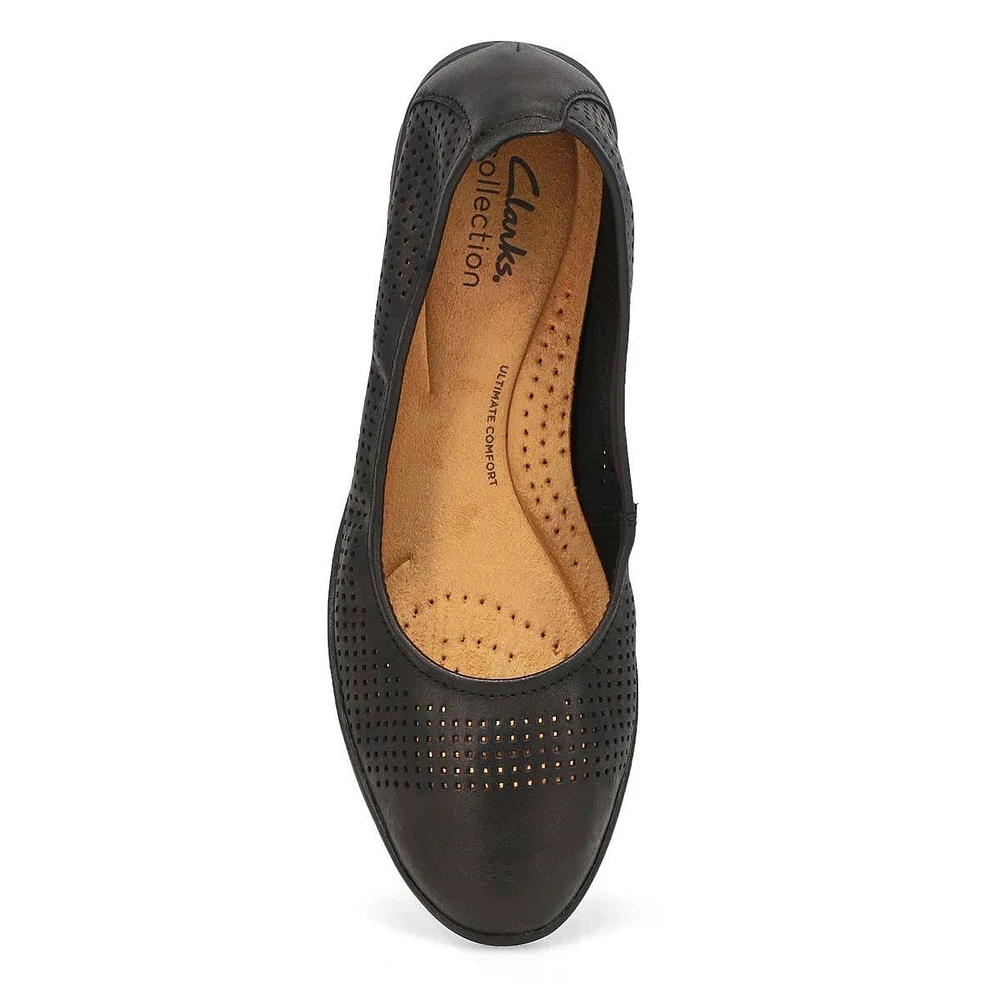 JENETTE EASE