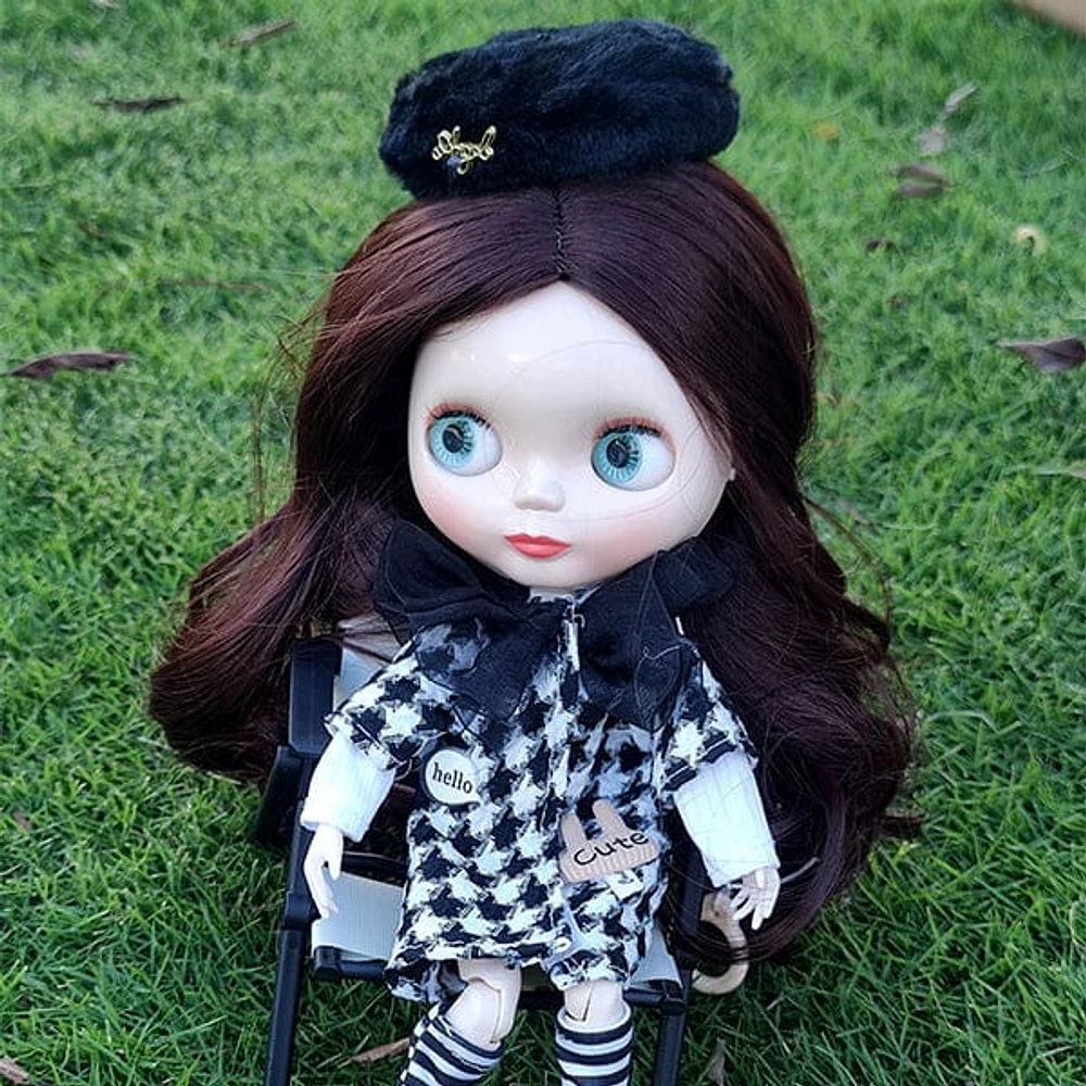 TrueHeart Treasures Blyss Dolls: Zoe w/ Changing Eye Color