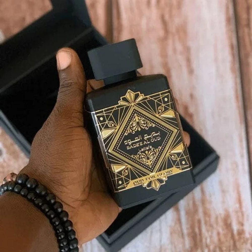 Oud For Glory: Bade'e Al Oud By Lattafa Eau De Parfum Unisex Fragrance Spray (100mL)