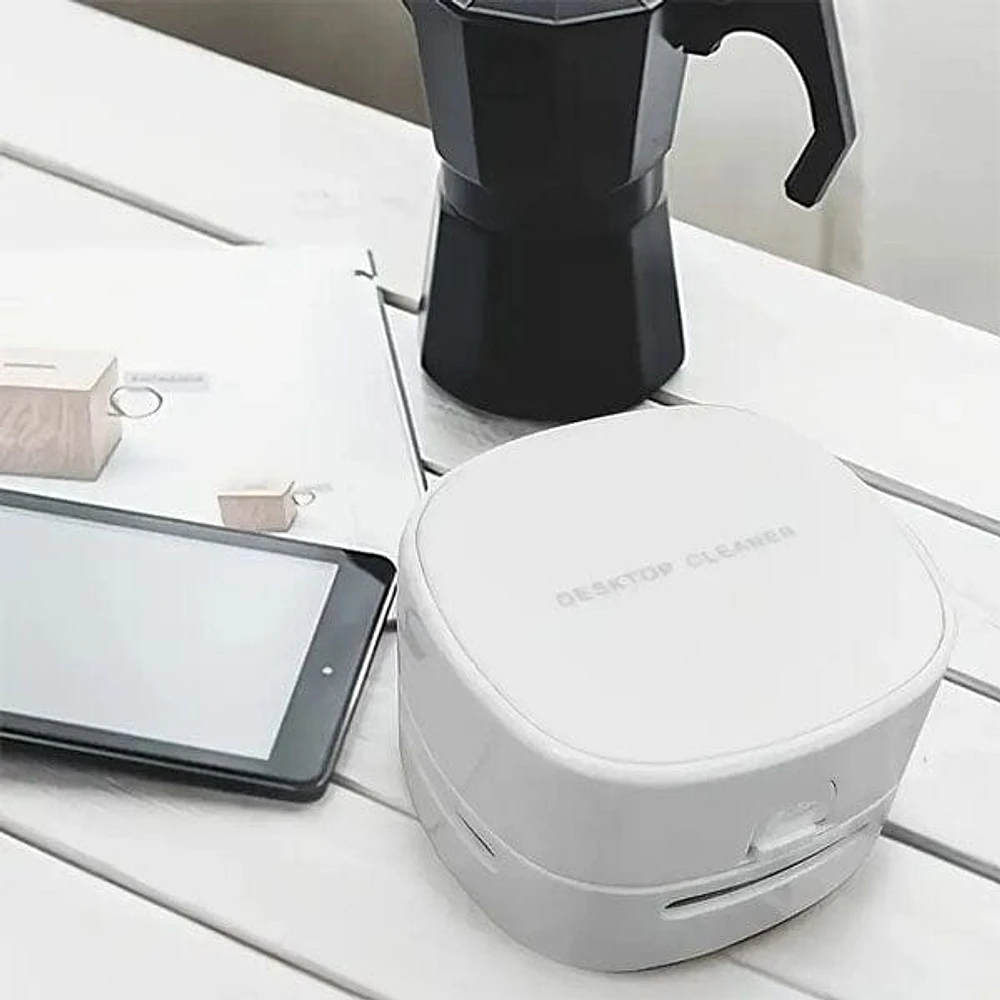 GearWaves: Mini Cube Desktop Vacuum Cleaner