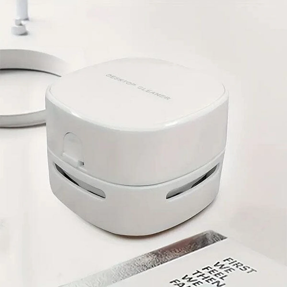 GearWaves: Mini Cube Desktop Vacuum Cleaner