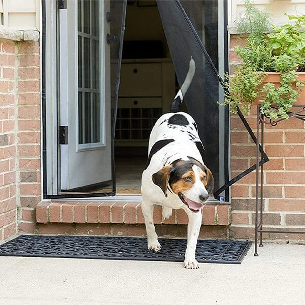 Wiz-Screen: The Magnetic Hands-Free Screen Door!