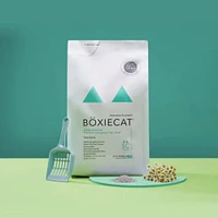 Boxiecat - Natural Clumping Clay Cat Litter - Probiotic Odor Control with Chamomile & Lavender - Gently Scented