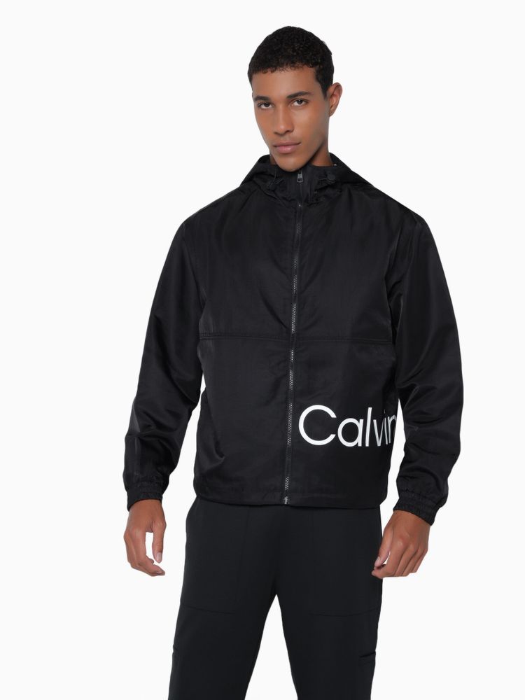 Chamarra Calvin Klein con Logo Hombre Negro
