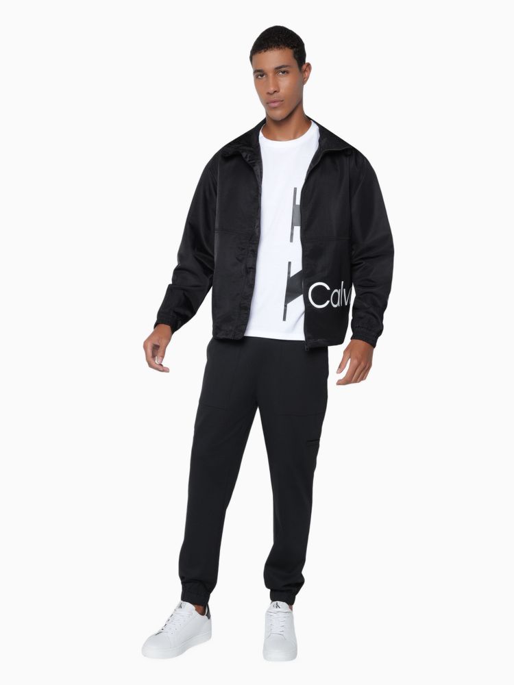 Chamarra Calvin Klein con Logo Hombre Negro