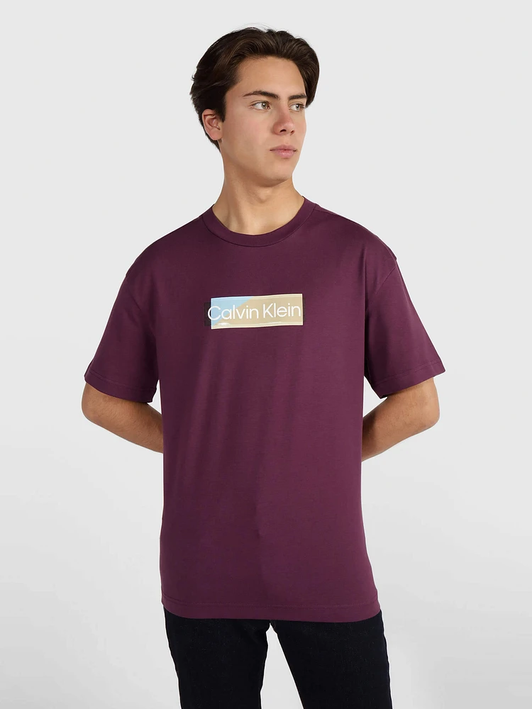 Playera Calvin Klein con Logo Hombre Morado