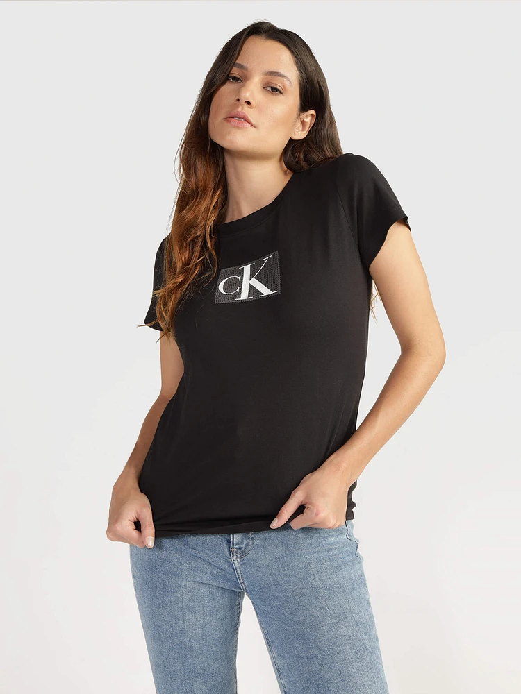 Playera Calvin Klein con Monograma Mujer Negro