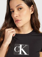 Playera Calvin Klein con Monograma Mujer Negro