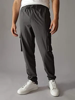 Jogger Calvin Klein Cargo Hombre Gris