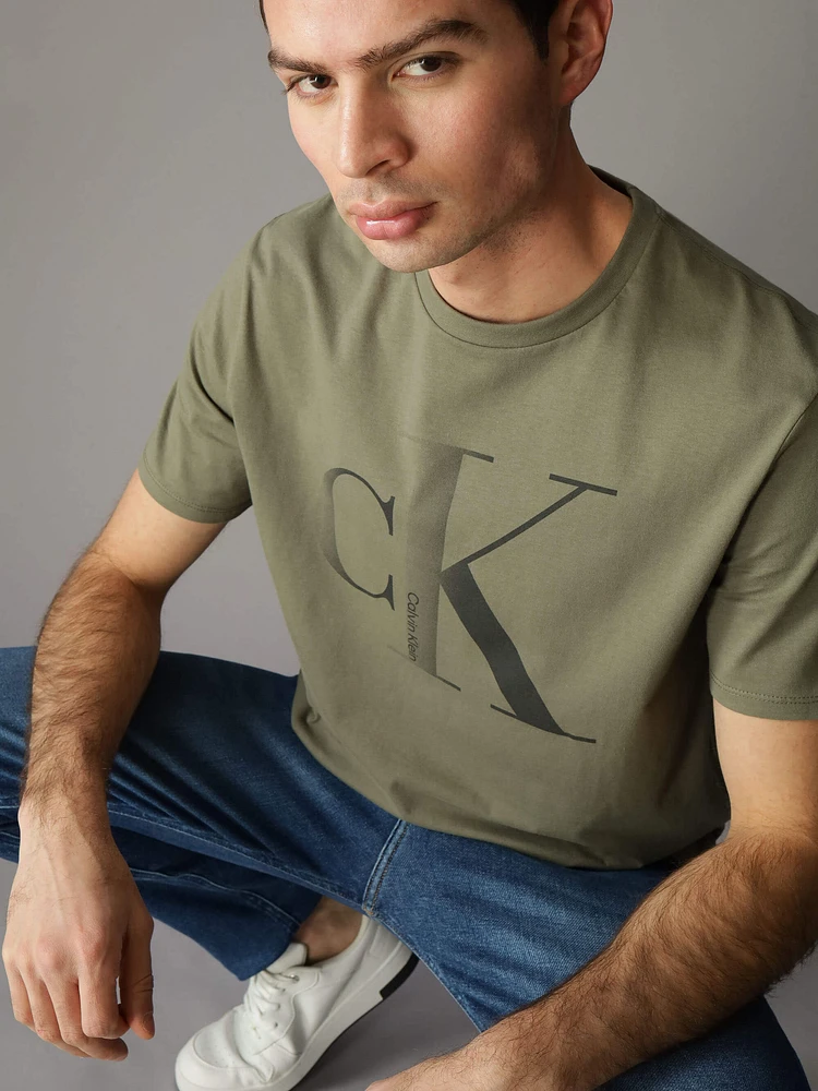 Playera Calvin Klein con Monograma Hombre Verde