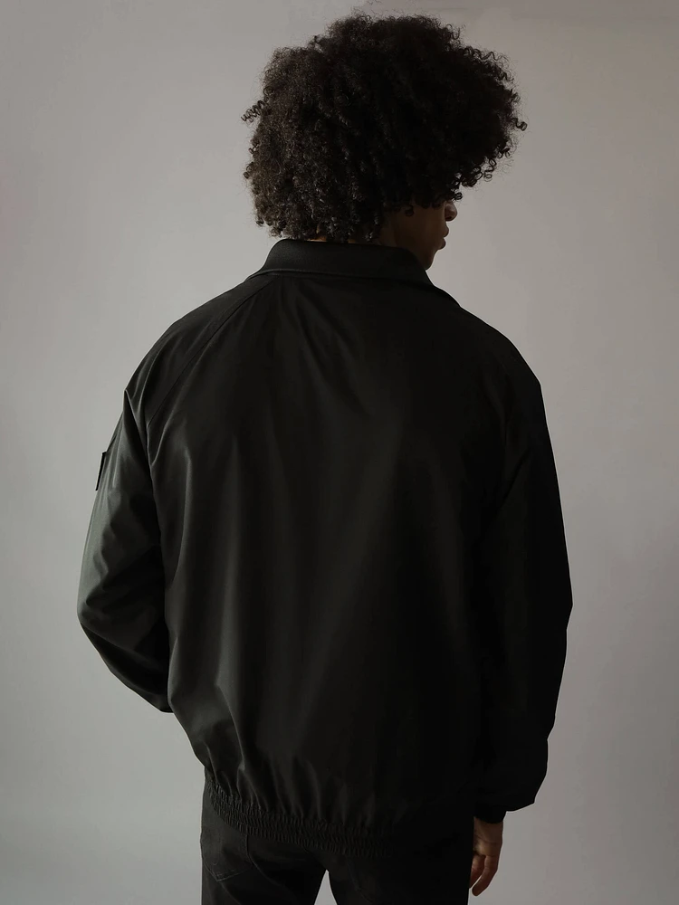 Chamarra Calvin Klein con Logo Hombre Negro