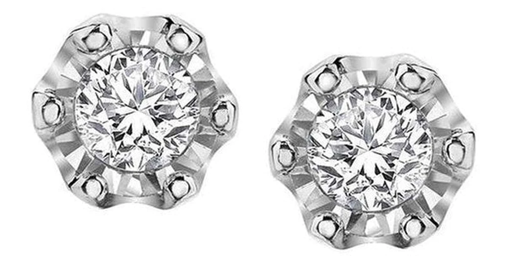 10K White Gold Diamond (0.08 ct. T.W.) Flower Studs