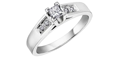 0.22 ct T.W. Princess Cut White Gold Ladies Ring