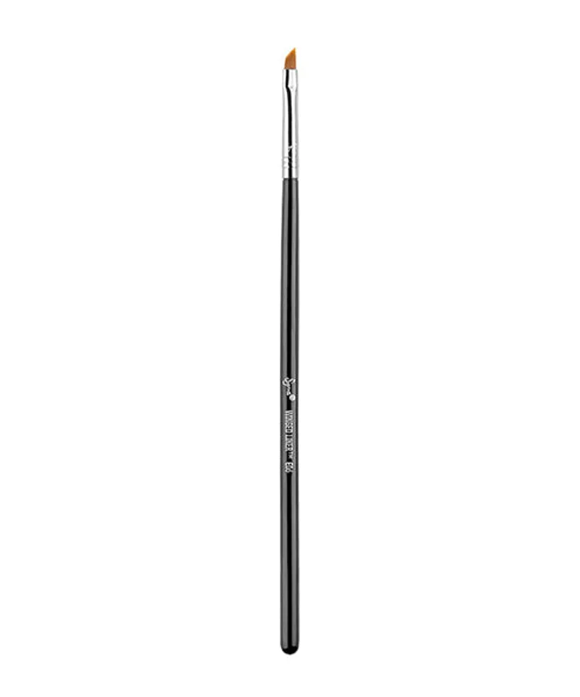 E06 Winged Liner Brush