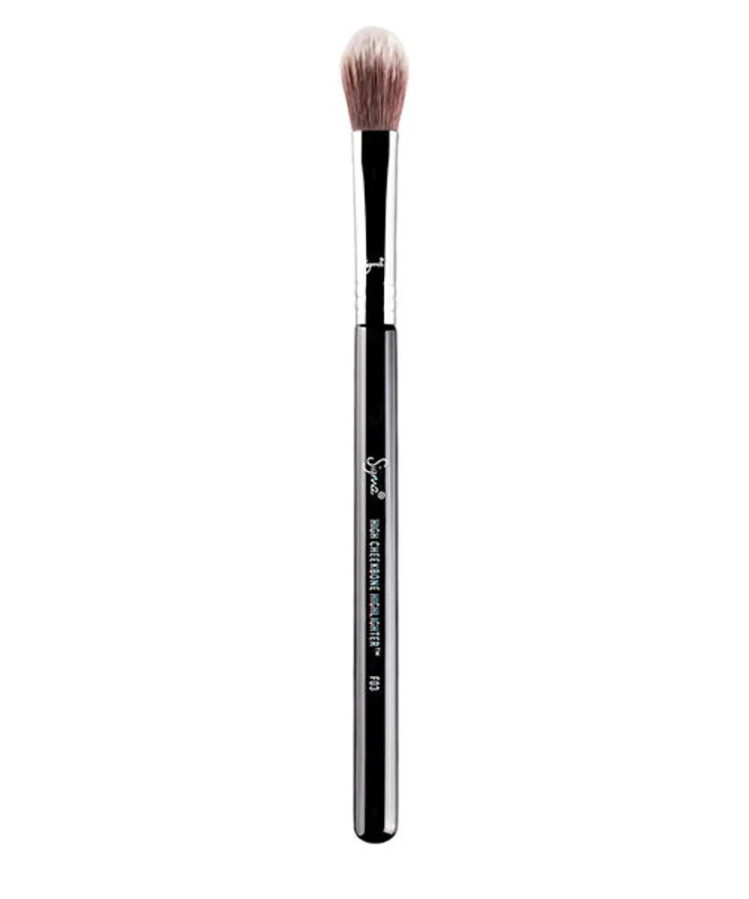 F03 High Cheekbone Highlighter Brush