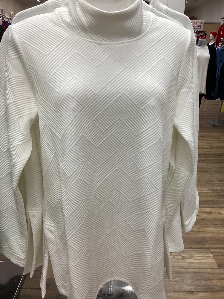 Plain Zig Zag Self Print Crew Neck Top