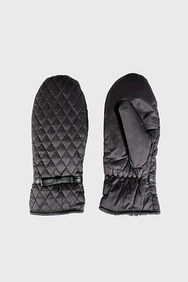 Quilted mitts with pleather bow