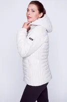 Horizontal quilt jacket with detachable hood
