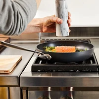 All-Clad ® HA1 Hard-Anodized Non-Stick 10" Frying Pan