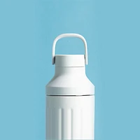 Beast® Blender Tonal in Cloud White