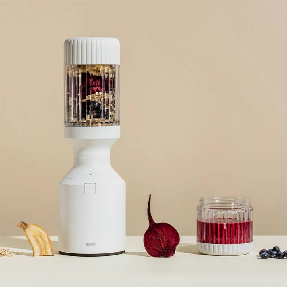 Beast® Blender Tonal in Cloud White