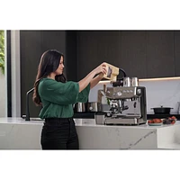 Breville ® Barista Express ® Impress Espresso Machine in Brushed Stainless Steel