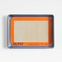 Crate & Barrel Quarter Sheet and Silpat Set