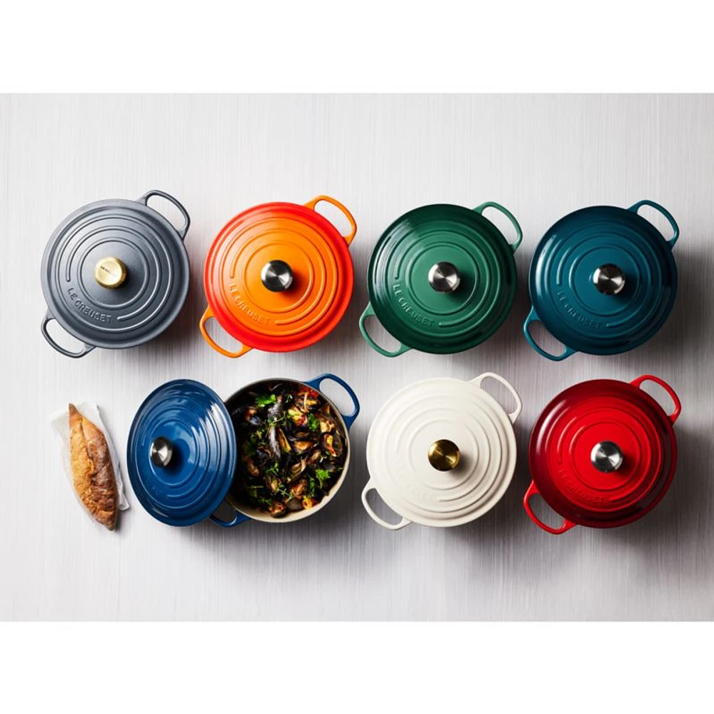 Le Creuset ® Signature 7.25-Qt. Graphite Grey Enameled Cast Iron Dutch Oven