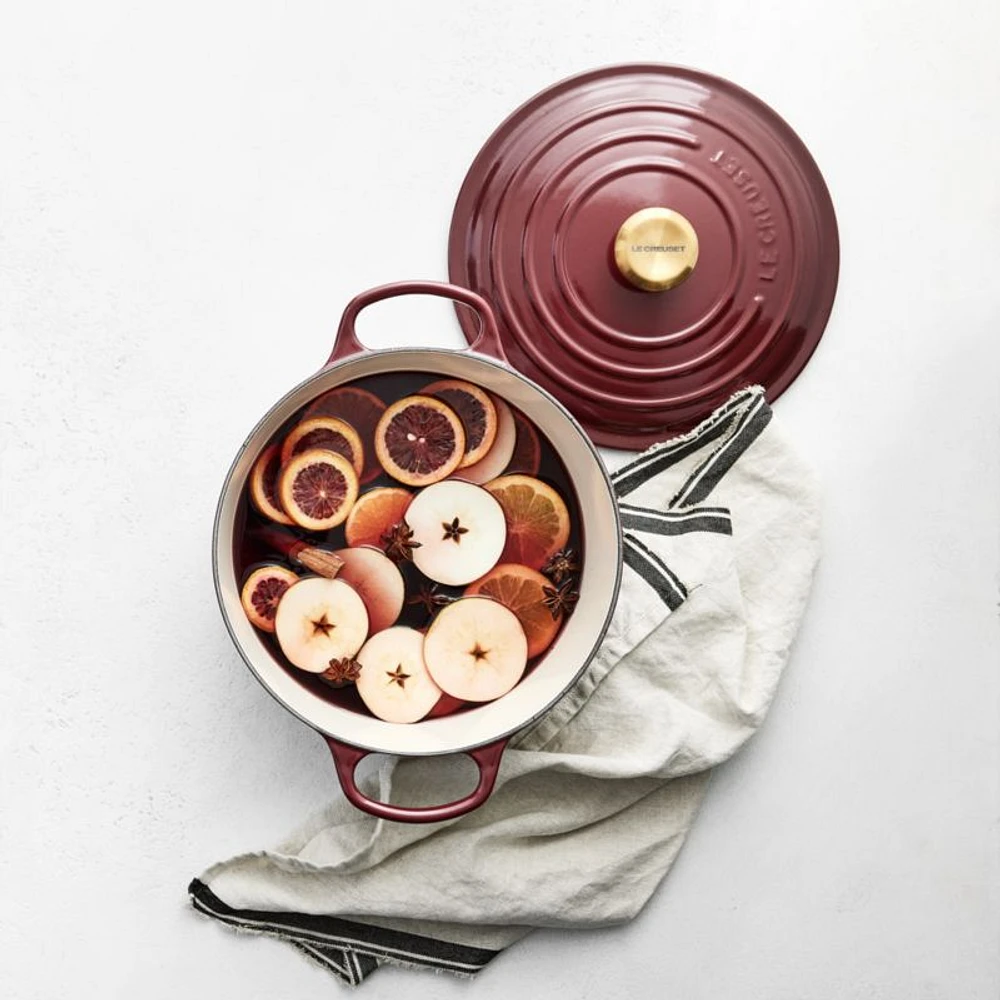 Le Creuset ® Classic 6.7-Liter/7.25-Quart Rhône Enameled Cast Iron Dutch Oven