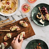 Carson Acacia Cheeseboard 24"