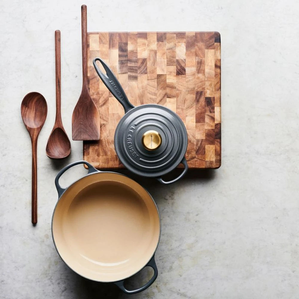 Le Creuset ® Signature 7.25-Qt. Graphite Grey Enameled Cast Iron Dutch Oven