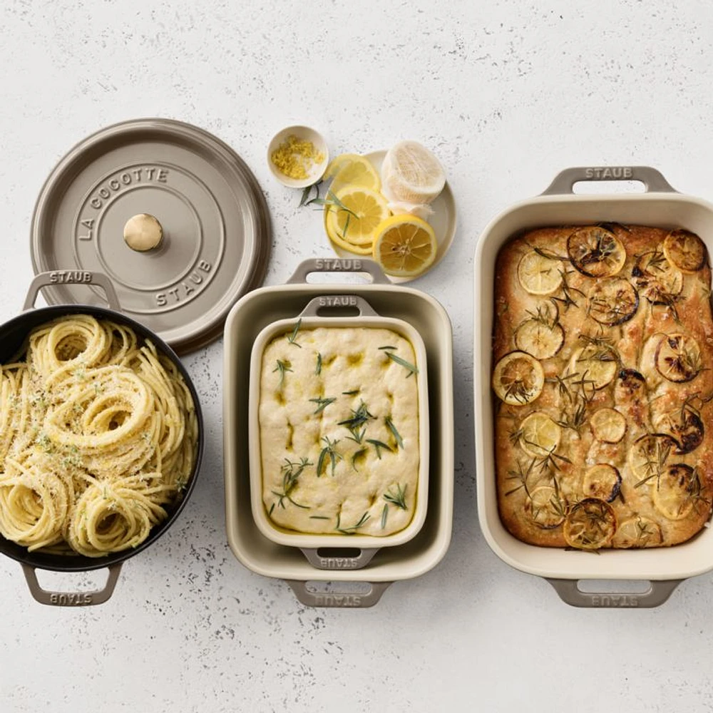 Staub ® Sesame -Qt. Round Cocotte
